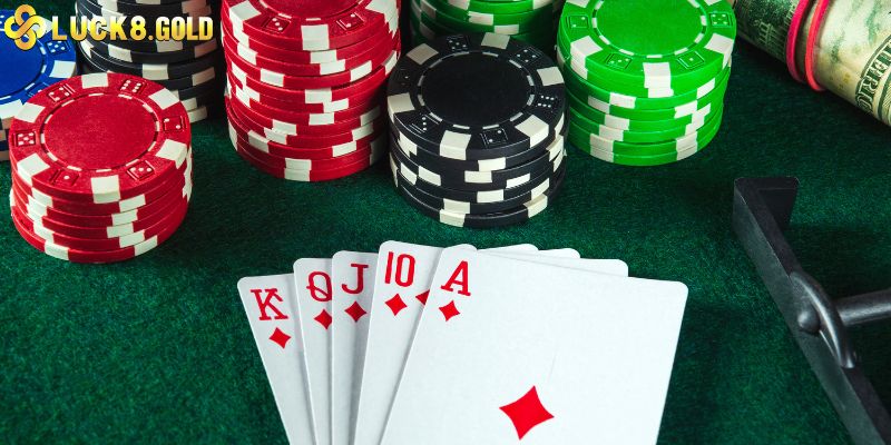 Hướng dẫn cách chơi game bài Poker Luck8 chi tiết từ A đến Z